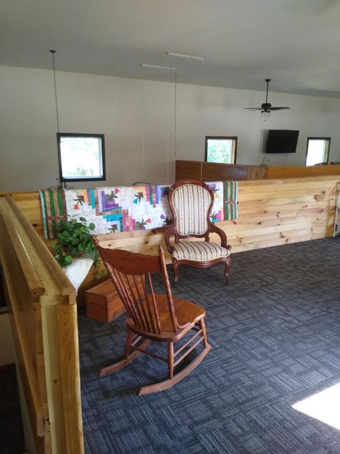 Pearl Island B & B Brodhead 外观 照片